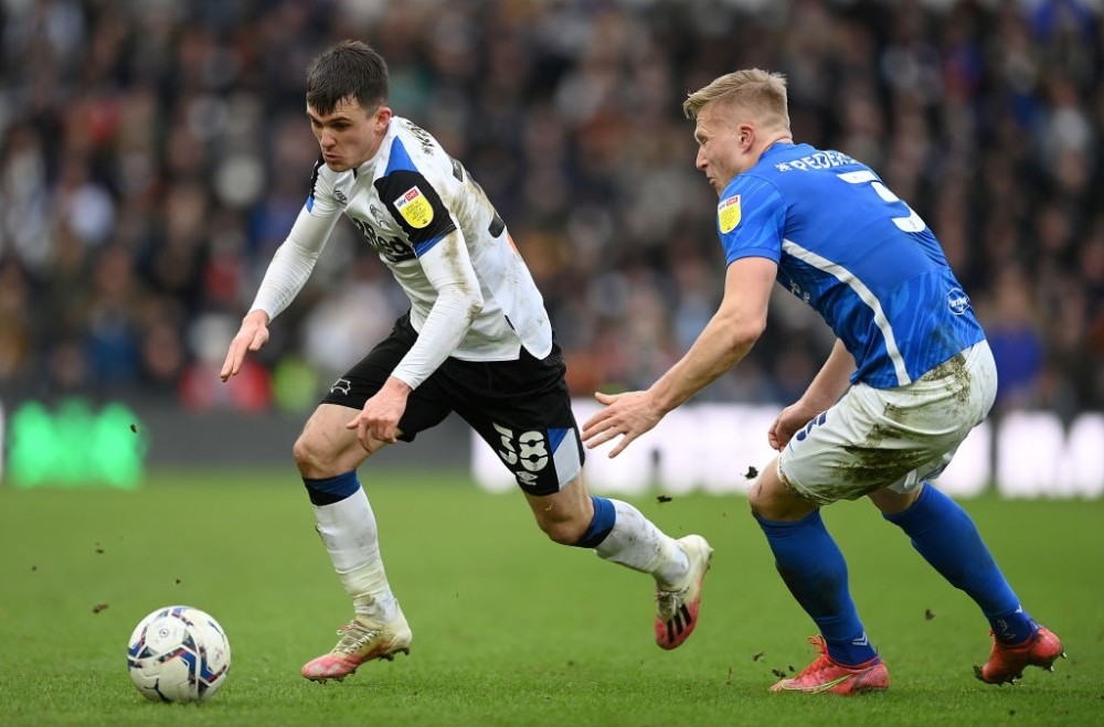 伯明翰城不敌对手,陷入保级泥潭 伯明翰城不敌对手,陷入保级泥潭