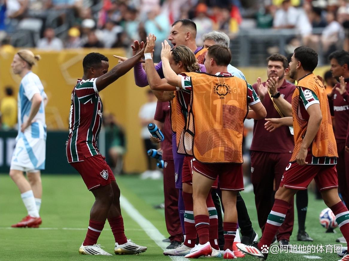 包含热那亚球员集体伤愈,备战迎来新挑战的词条 包含热那亚球员集体伤愈,备战迎来新挑战的词条