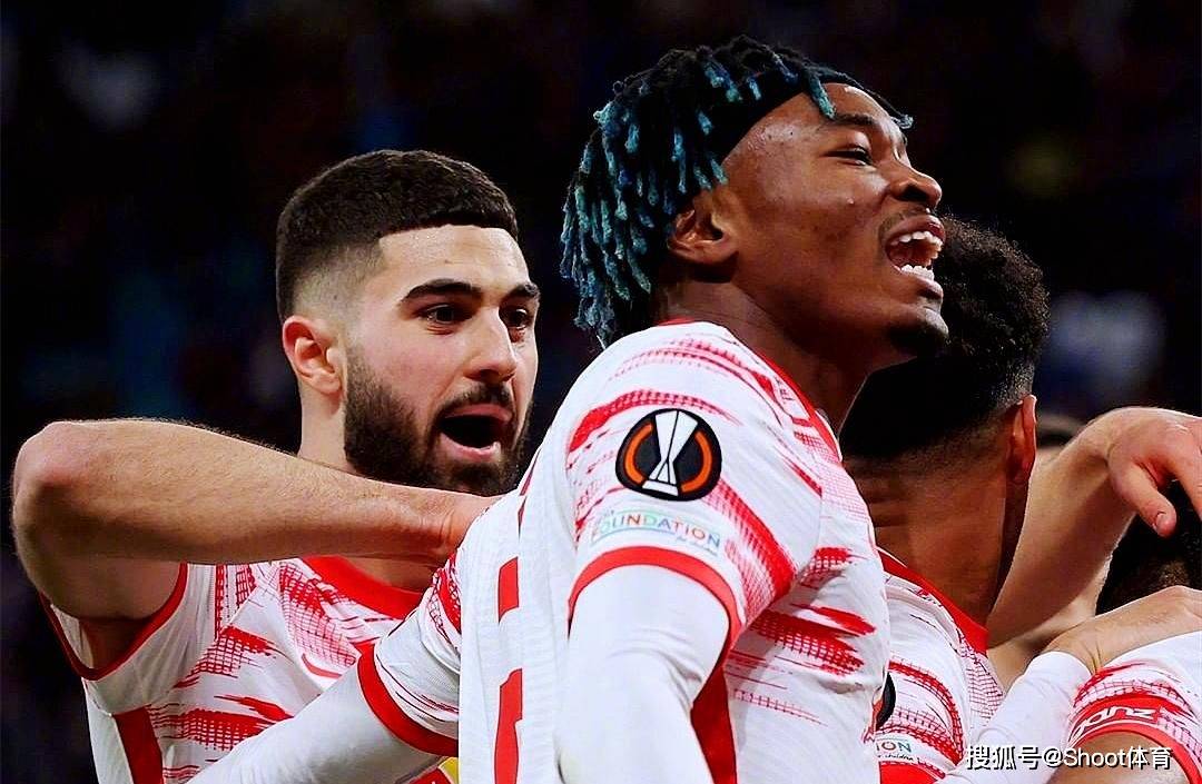 多特蒙德翻盘莱比锡红牛,哈兰德完成帽子戏法 多特蒙德翻盘莱比锡红牛,哈兰德完成帽子戏法