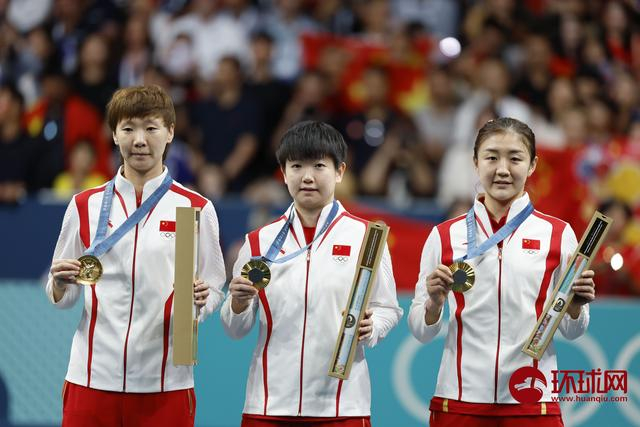 荷兰乒乓球队获得团体赛金牌 荷兰乒乓球队获得团体赛金牌