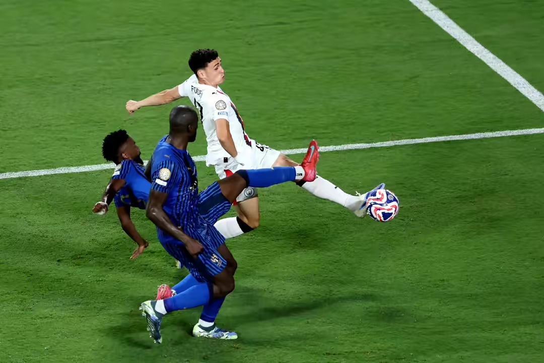 塞维利亚翻盘土耳其，穆勒带队取胜