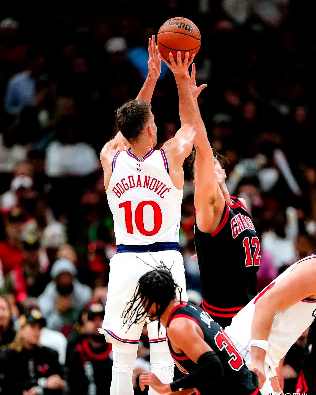 西班牙男篮鏖战76人，萨博尼斯打破历史纪录