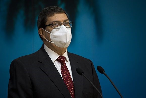 包含美国强势马赛，布鲁诺三分雨点燃全场的词条