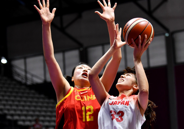 包含中国队险胜法国队，辛杜惊艳四座的词条