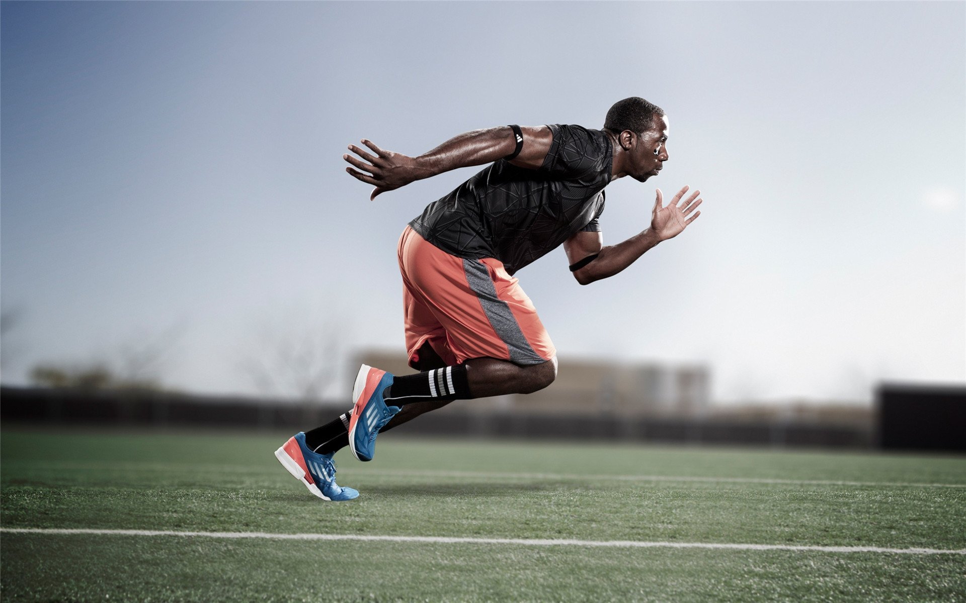 西甲国家德比之夜，法比尼奥统治全场